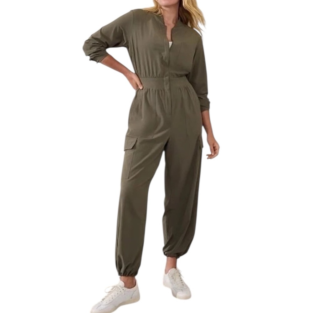 ATHLETA Brooklyn Long Sleeve Jumpsuit Green Utility Cargo Outdoor Travel 10 Tall